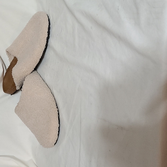 Nicole Miller Cream Fuzzy Mules - Picture 6 of 8
